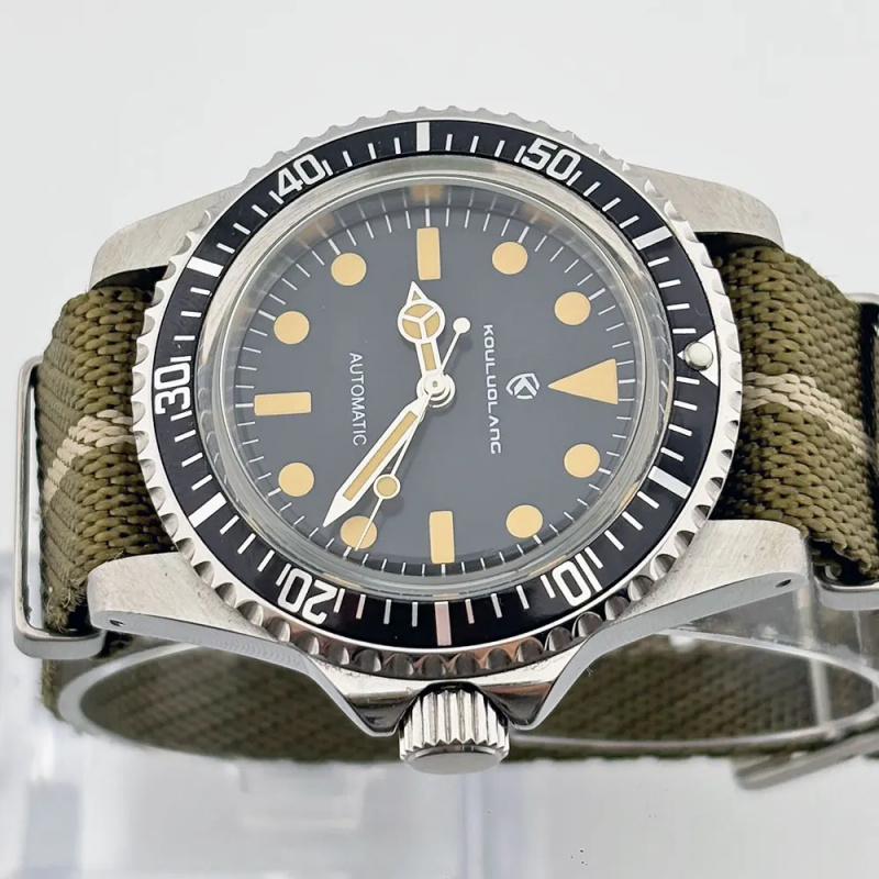NH35 vintage 40mm sapphire gla - Tropic Strap Vintage recensione e prezzo