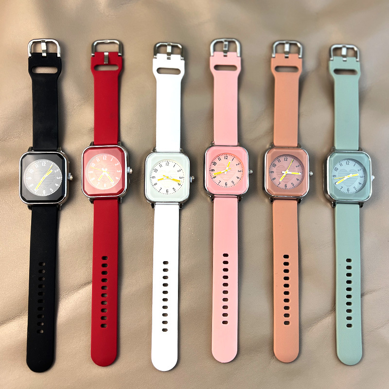 Fashion Minimalist Women Quart - Silicone Band Women recensione e prezzo