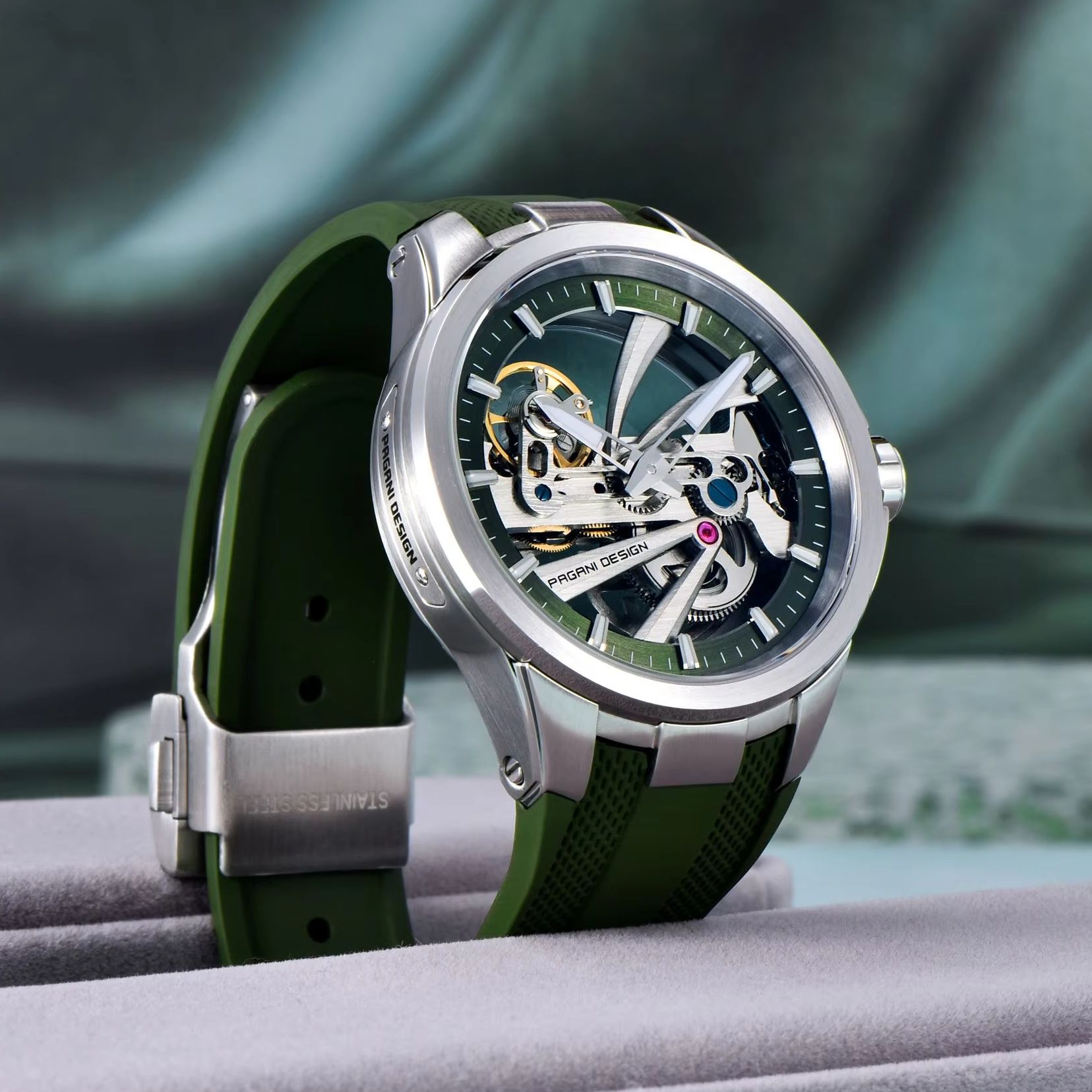 Green Skeleton PAGANI DESIGN P - Rubber Strap Diver recensione e prezzo