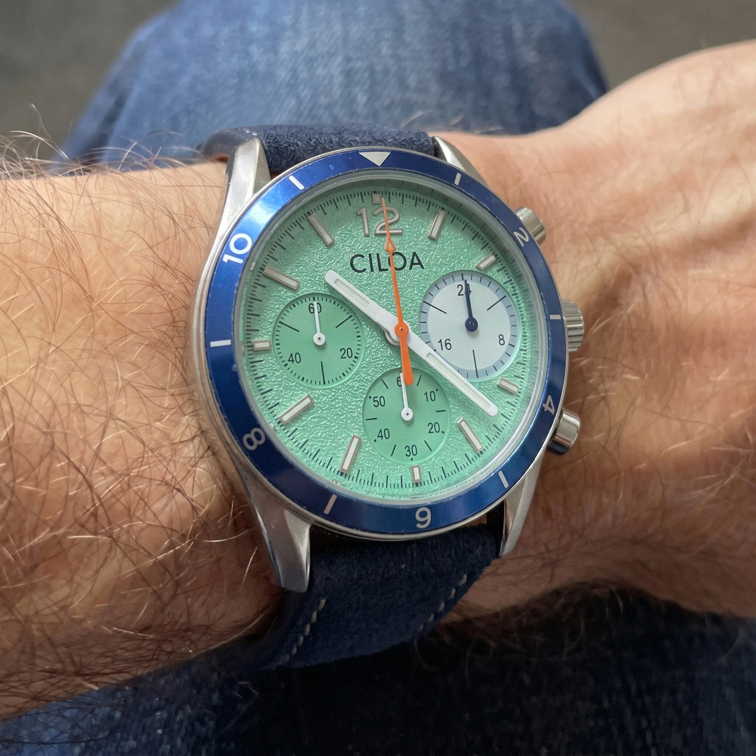 CILOA Men's Chronograph Watch  - Suede Strap Watch recensione e prezzo