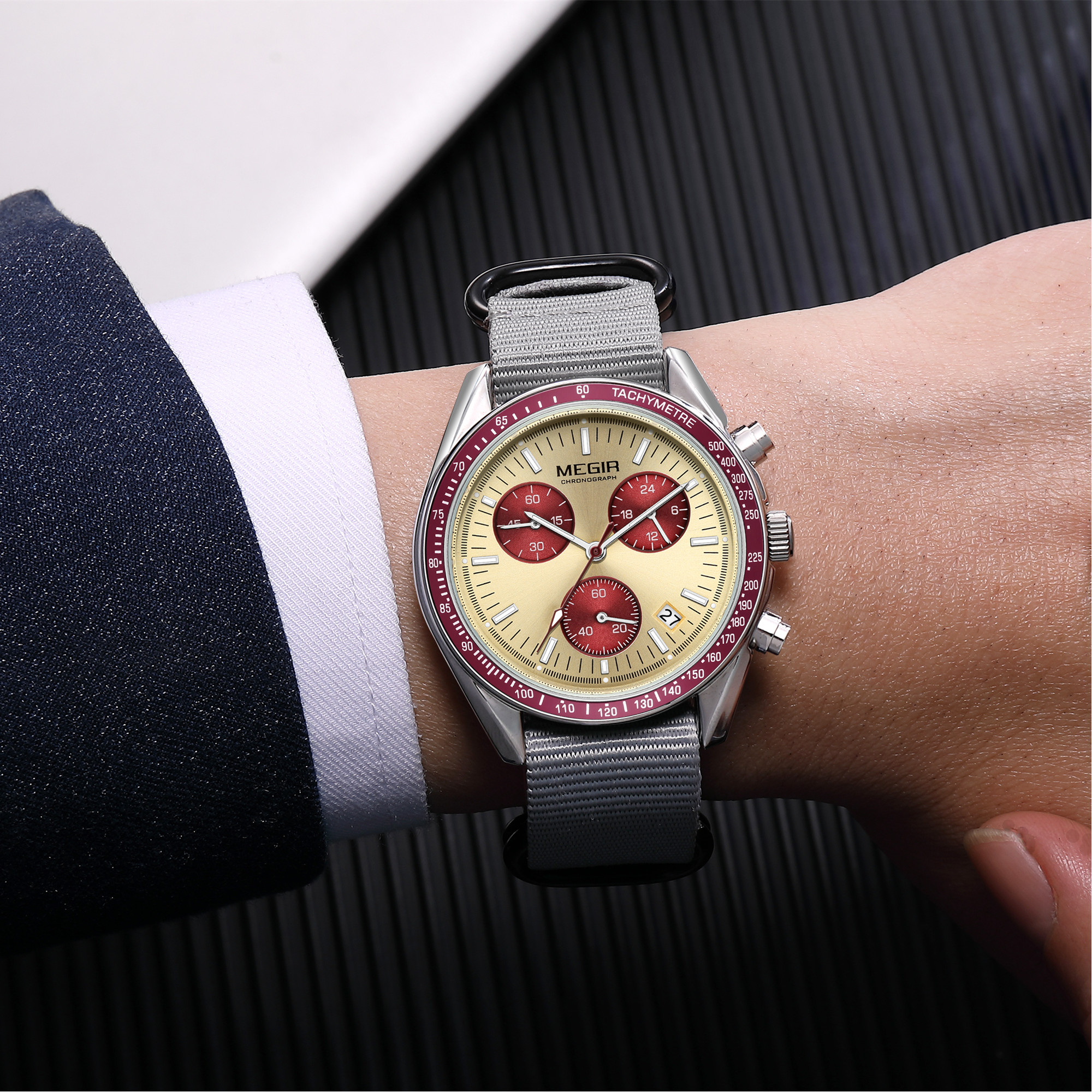 MEGIR Chronograph Canvas Strap - Canvas Strap Watch recensione e prezzo