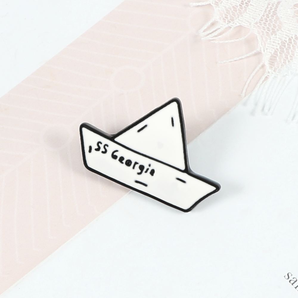 Paper Boat Enamel Pin SS Georg - Buckle Pin Ss recensione e prezzo
