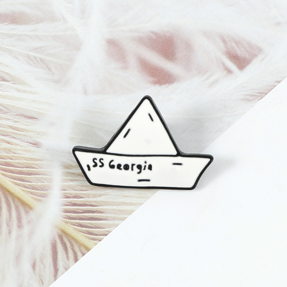 Paper Boat Enamel Pin SS Georg - Buckle Pin Ss recensione e prezzo