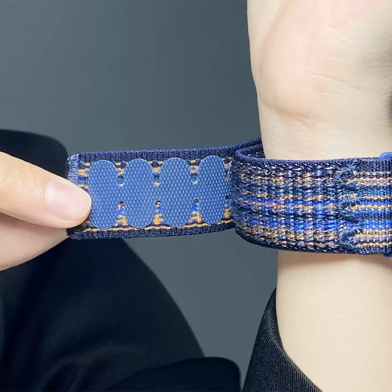 Sport Band For Apple Watch Ult - Sport Loop Velcro recensione e prezzo